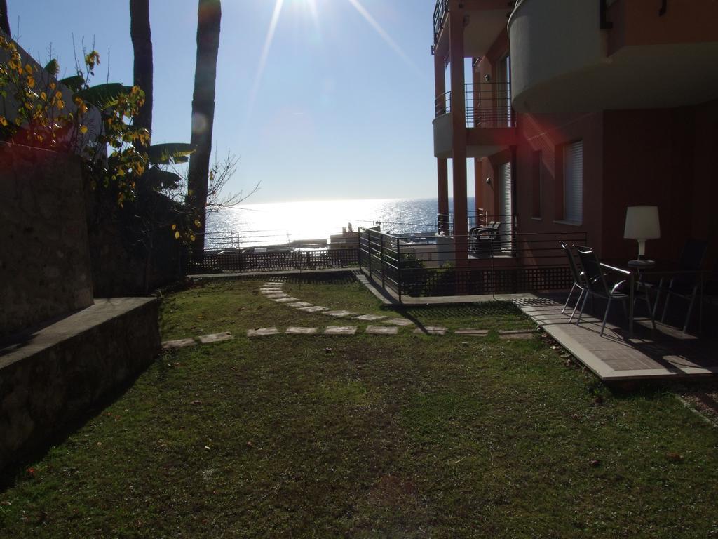 Appartement Au Chateau Vallaya Menton Exterior photo